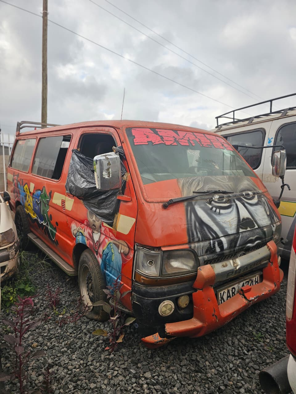 TOYOTA HIACE